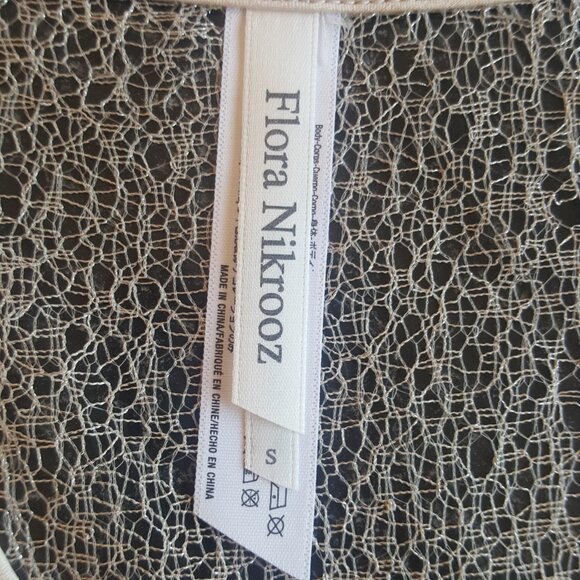 FLORA NIKROOZ ! SHOWSTOPPER WRAP ROBE ( S ) - Picture 8 of 10